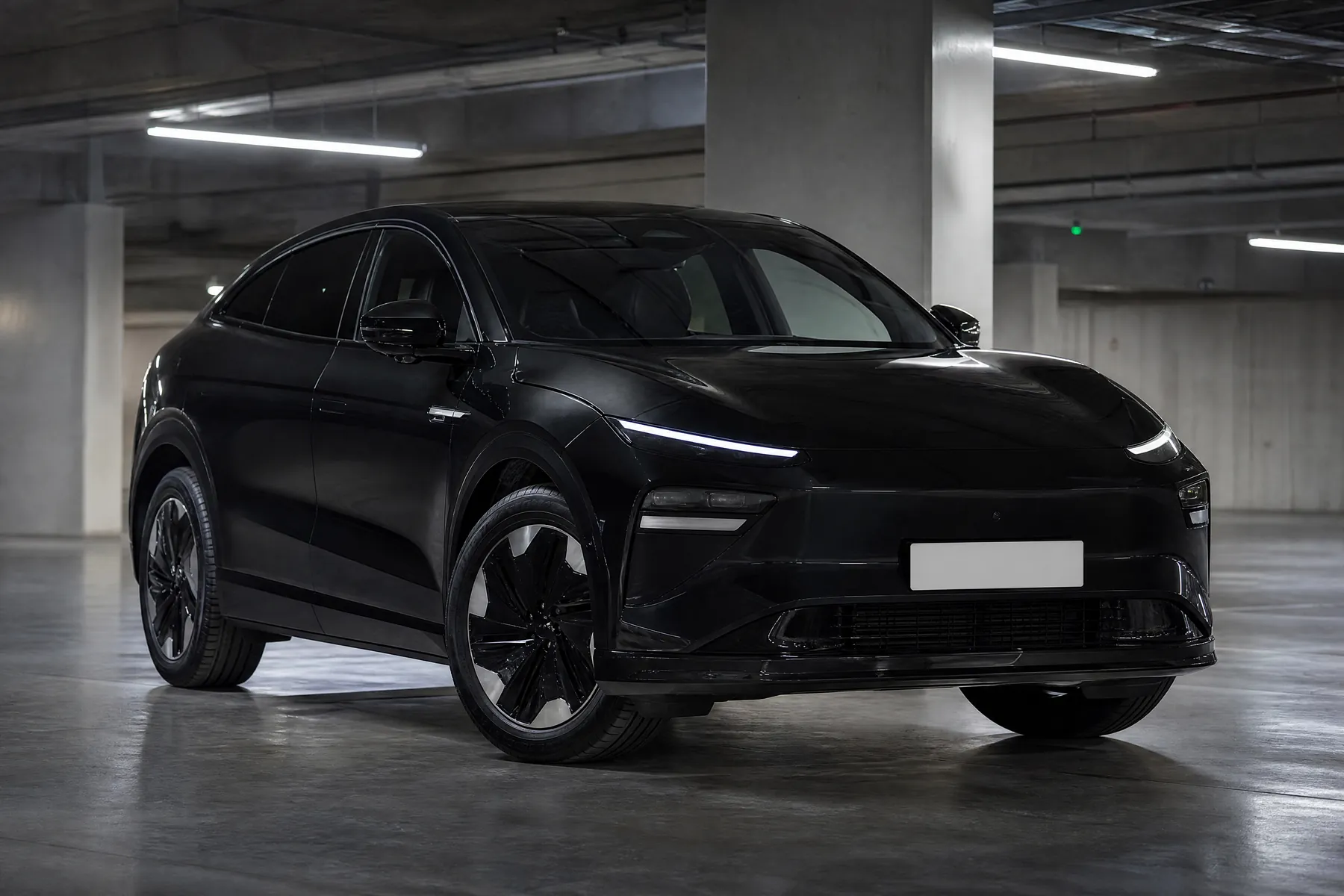 Original photo of a electric crossover