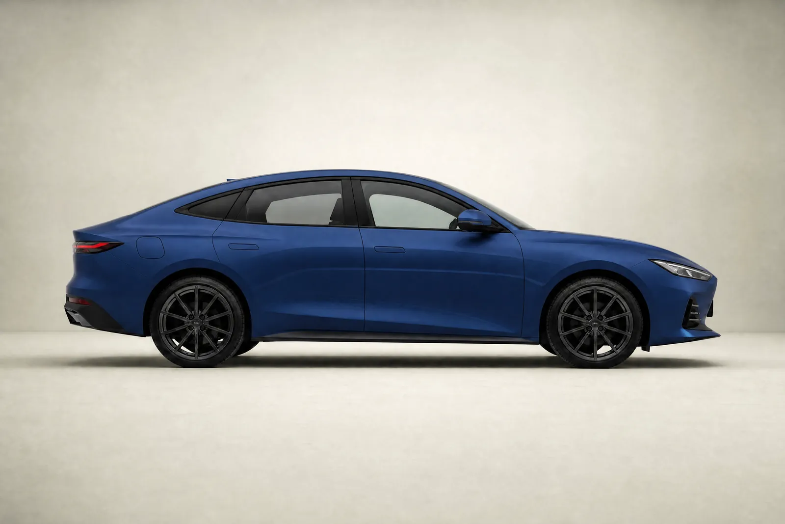AI preview: fastback in Satin Midnight