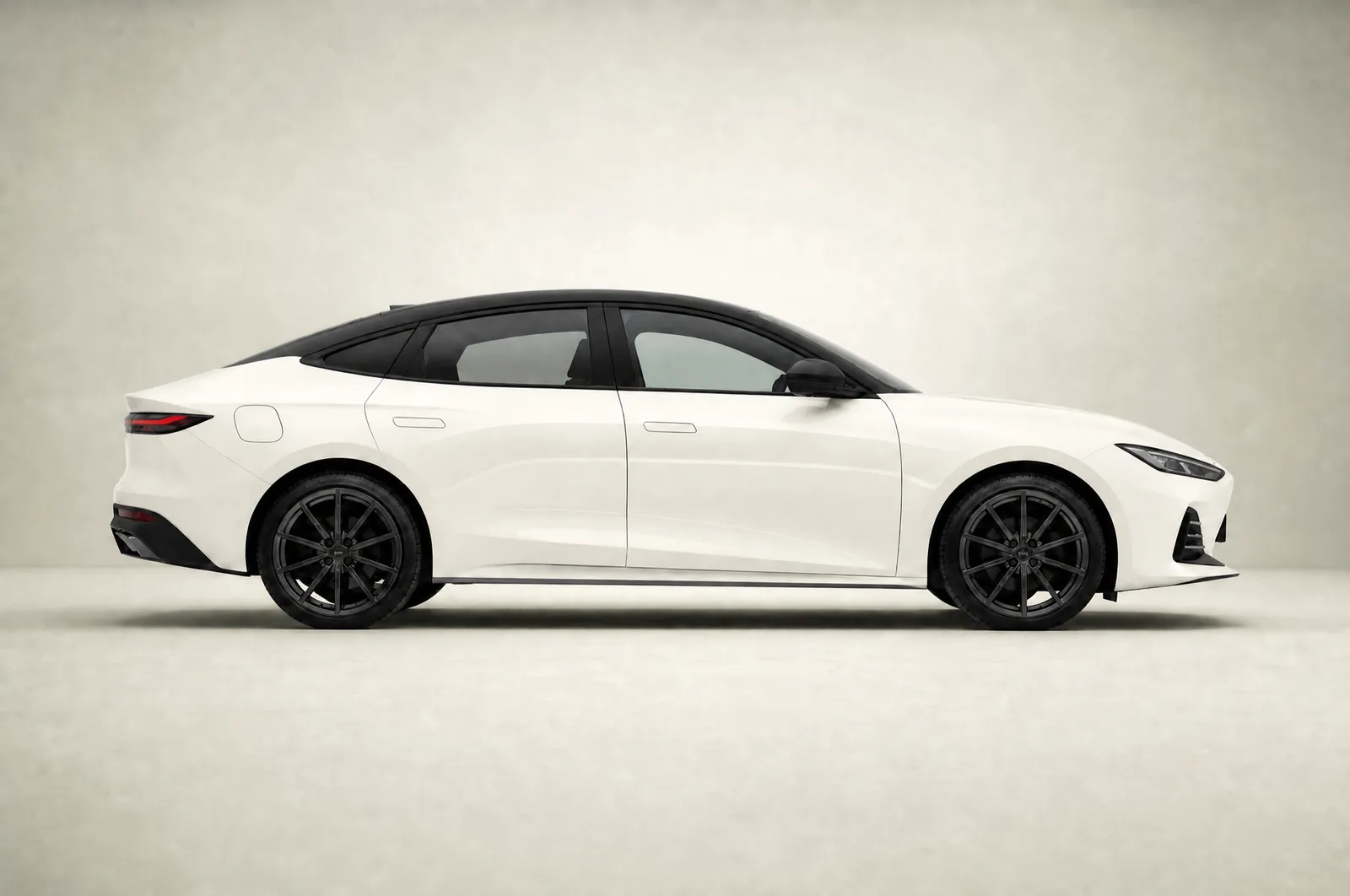 AI preview: fastback in Bone Two-tone